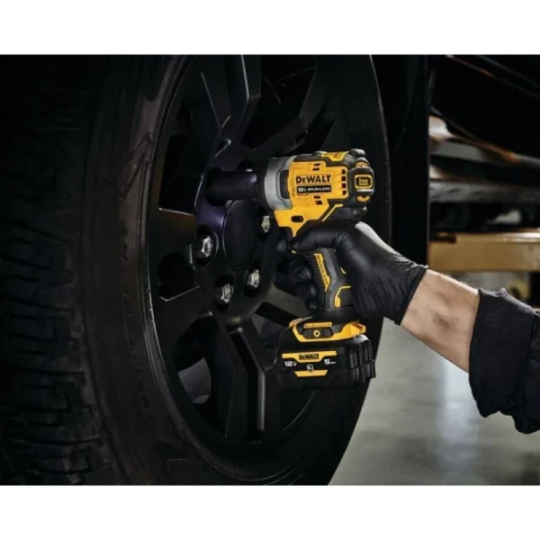 se précipiter pour acheter DEWALT Boulonneuse 1/2″ XR 12V 5Ah Brushless – DCF901P1-QW 7