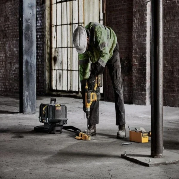 marque pas cher DEWALT Perforateur SDS-Plus 54V 3Ah XR Flexvolt – DCH417X2-QW 5