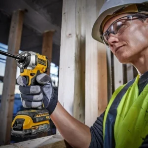 à prix promos DEWALT Visseuse à Chocs XR 18V 1.7Ah – Powerstack – DCF850E2T-QW 18