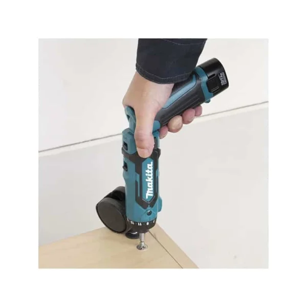 achat pas cher MAKITA Tournevis à Batterie 7.2V 1.5Ah – DF012DSE 4